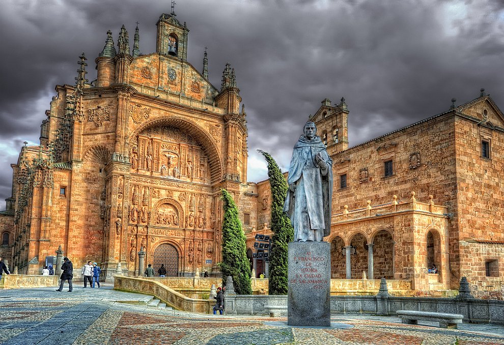 Монастырь Сан Эстебан в Саламанке, Испания