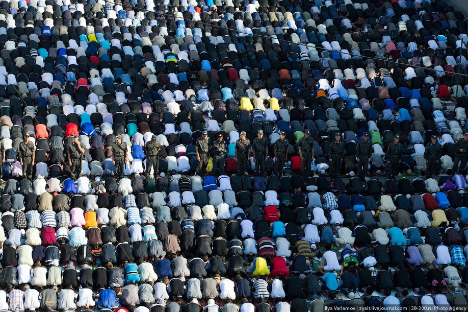 Мусульманский праздник Ураза-Байрам в Москве