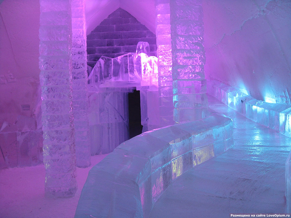 Уникальный ледяной отель в Канаде