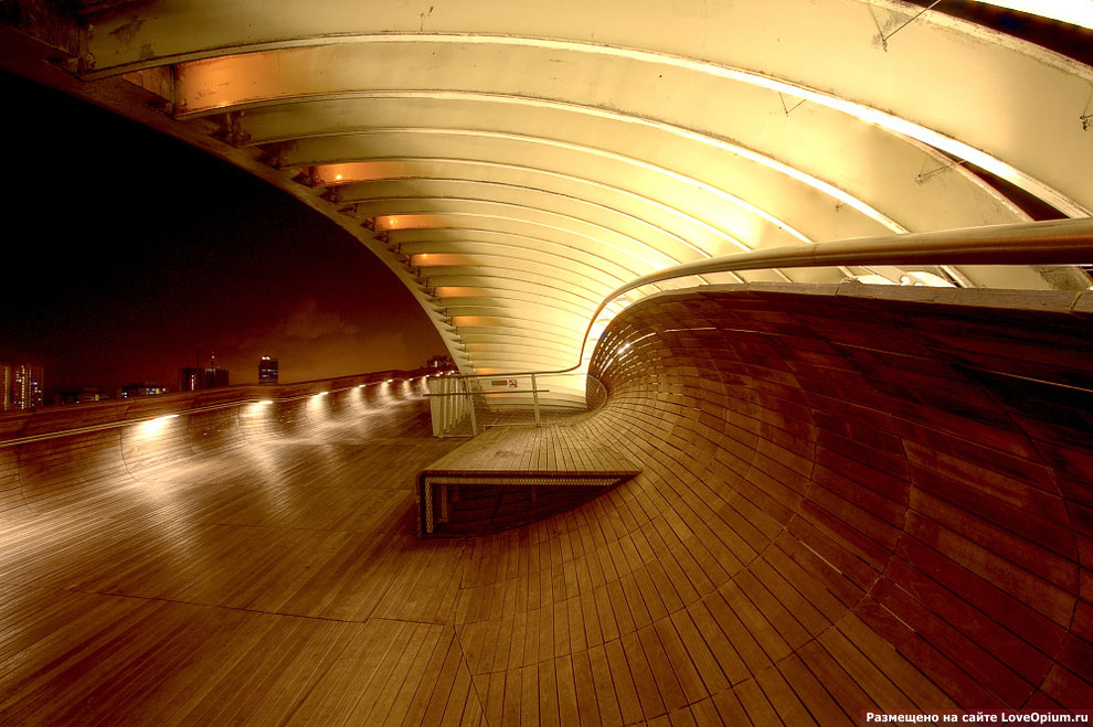 Henderson Waves