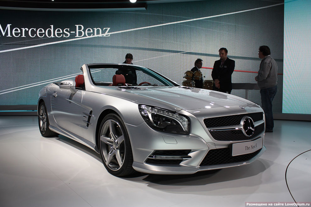 Родстер Mercedes Benz Sl, модель 2013 года Родстер Mercedes Benz Sl, модель 2013 года