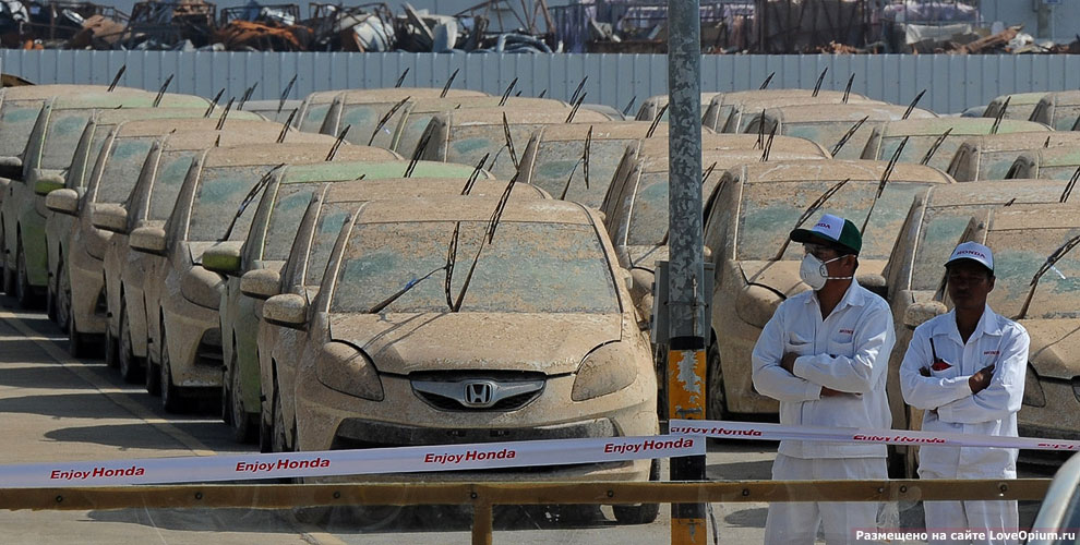 Утилизация автомобилей компанией Honda после наводнения в Таиланде