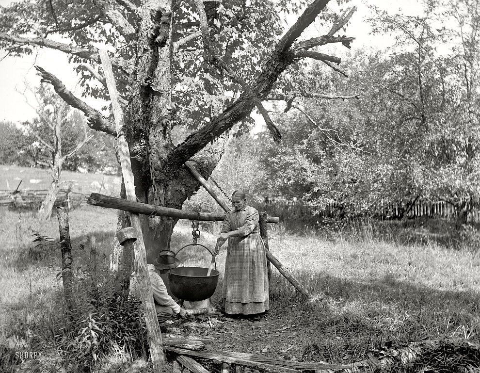 Жизнь в деревне: приготовление мыла. Пенсильвания, 1900 год
