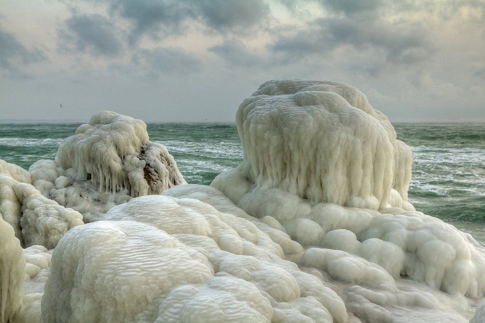 В Одессе замерзло Черное море