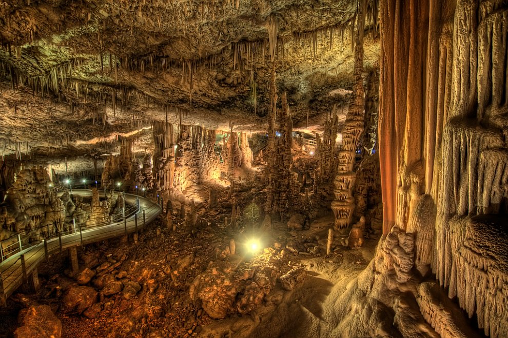 Сталактитовая пещера Сорек. Израиль