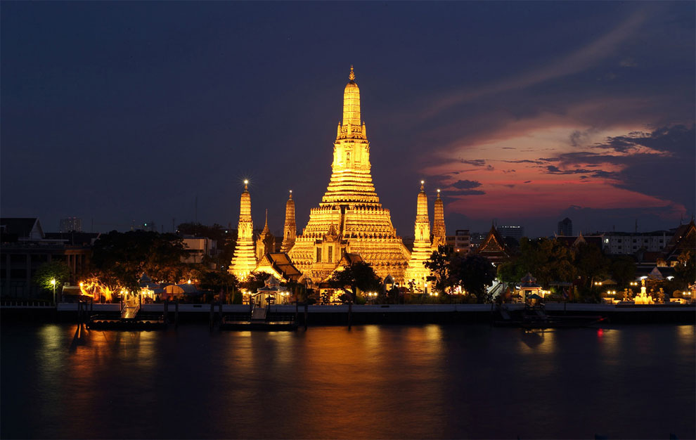 Ват Арун (Wat Arun) — храм рассвета в Бангкоке
