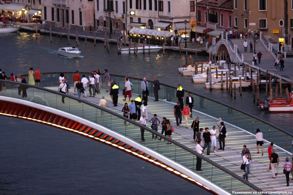 Мост Конституции в Венеции через Гранд-канал