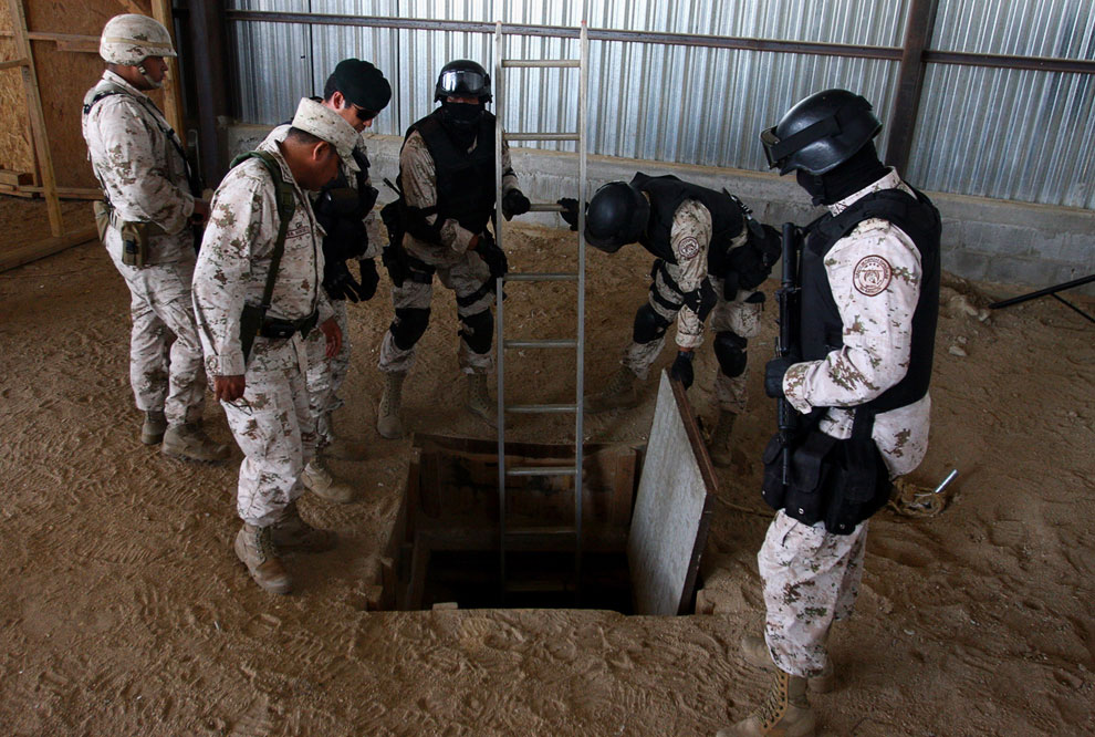Один из способов доставки наркотиков в США — вырыть подземный тоннель