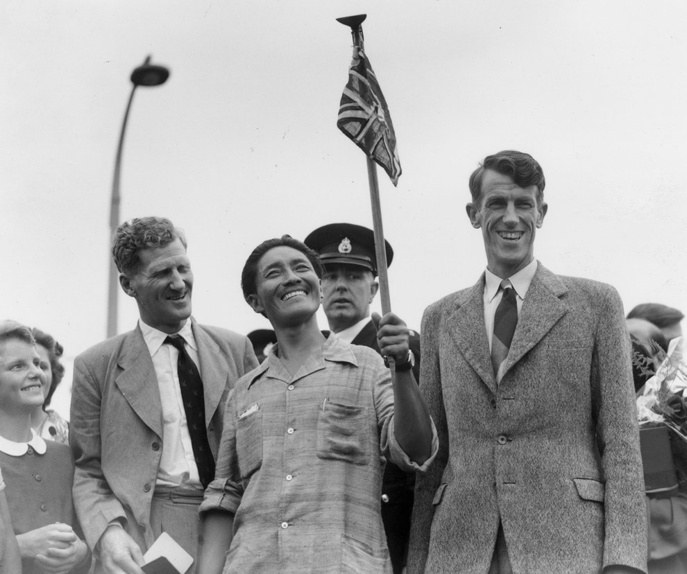 Первые покорители Эвереста — новозеландец Эдмунд Хиллари (справа) и шерп Тенцинг Норгей, 1953 год