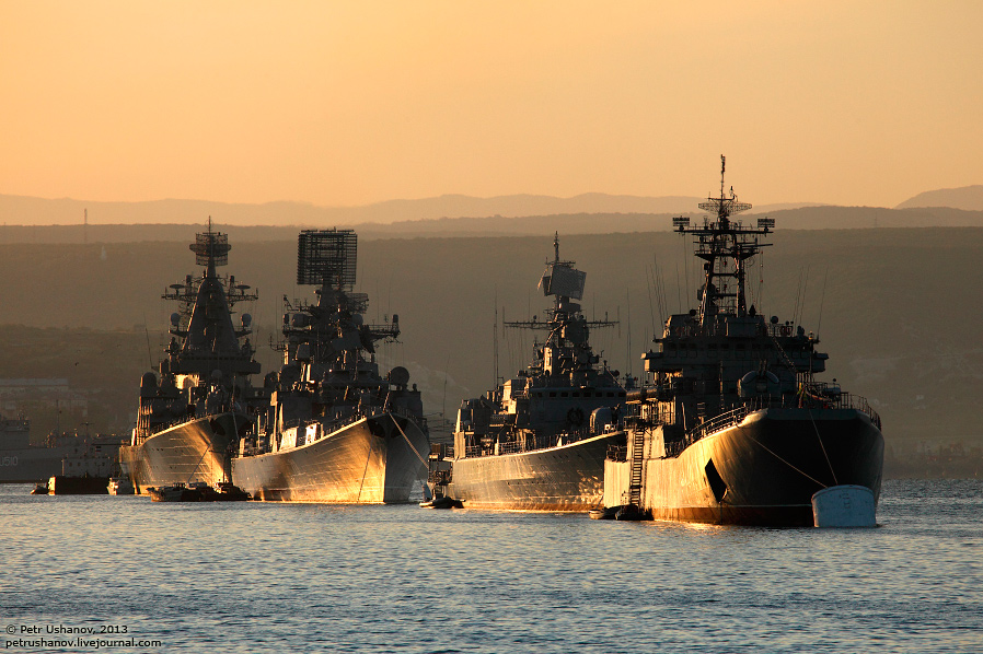 Escalada na relação Moscou / Kiev – Rússia anuncia exercícios de guerra no Mar Negro