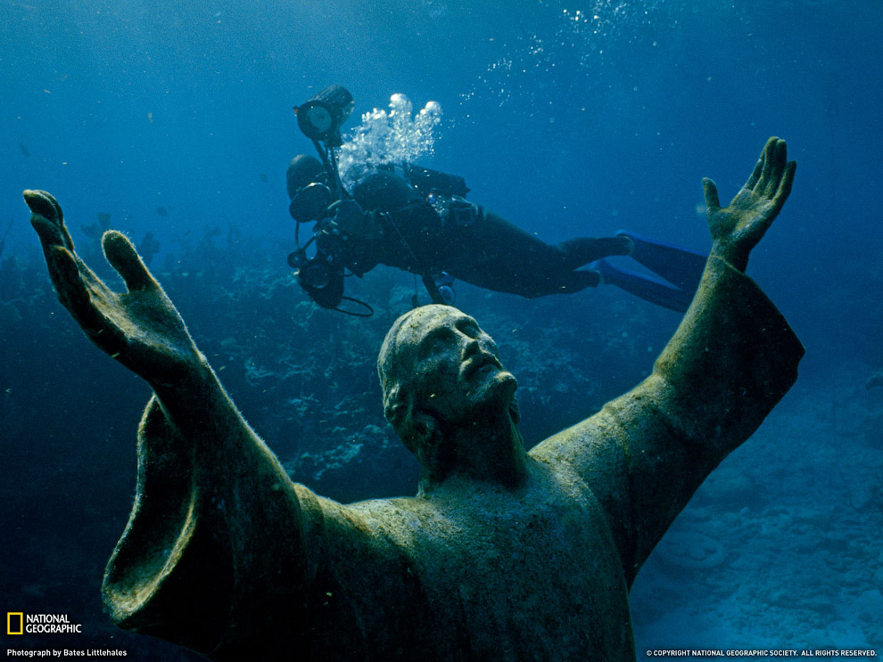 Эта статуя Христа 25 августа 1965 года украсила риф возле острова Ки Ларго во Флориде