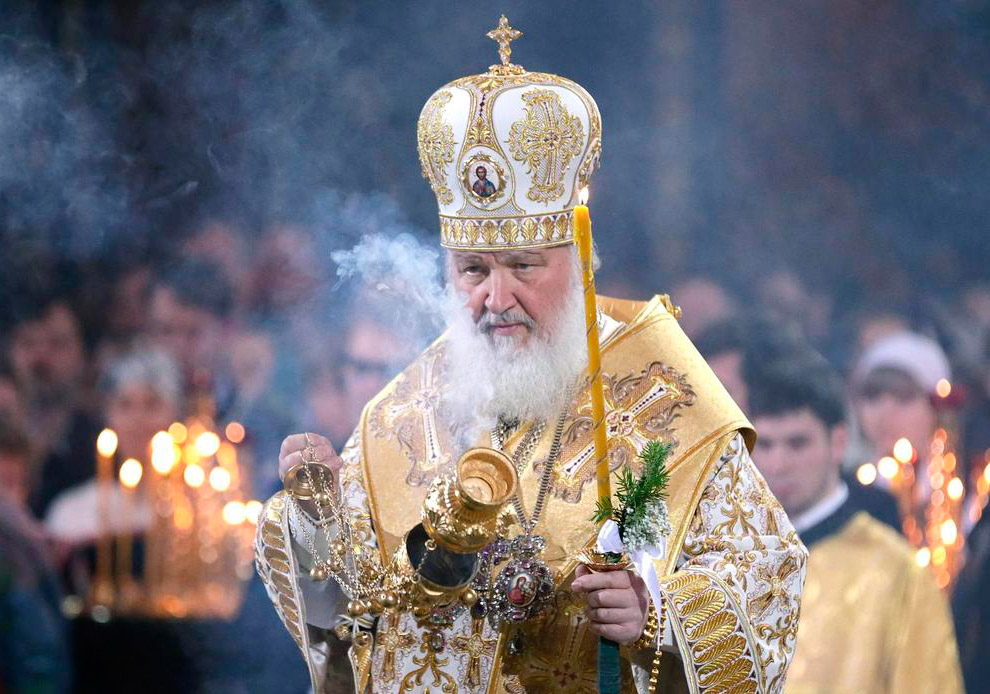 Патриарх Московский и всея России Кирилл ведет рождественскую службу в храме храме Христа Спасителя в Москве