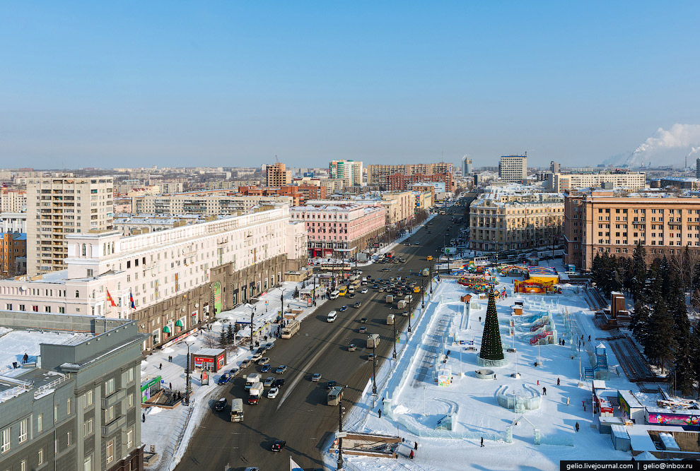Площадь Революции - главная площадь Челябинска