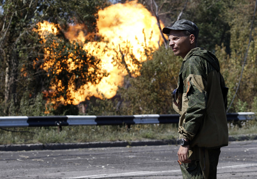 После обстрела в Донецке вспыхнул газопровод