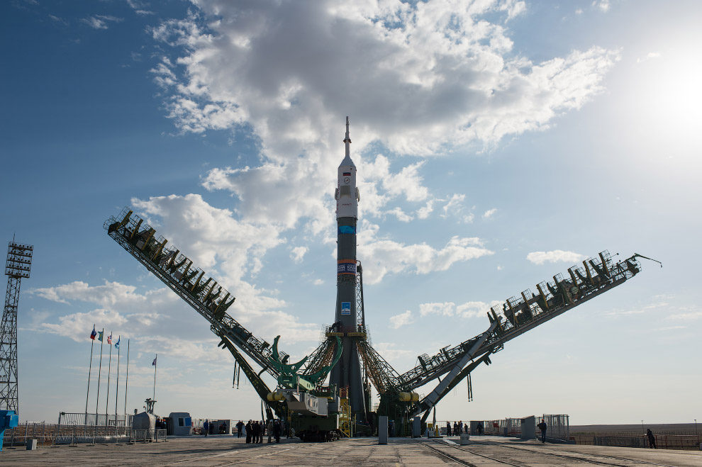Expedition 41 Rollout
