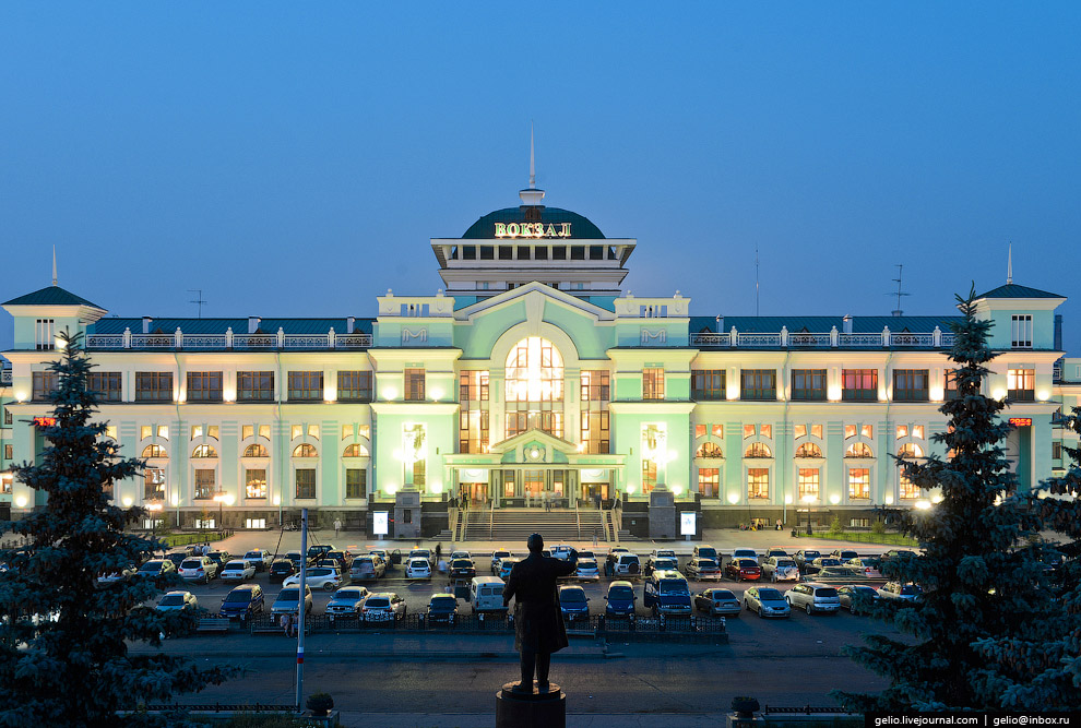 Железнодорожный вокзал «Омск-Пассажирский».