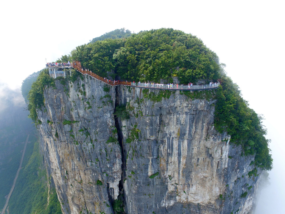 Небесный мост в Китае.