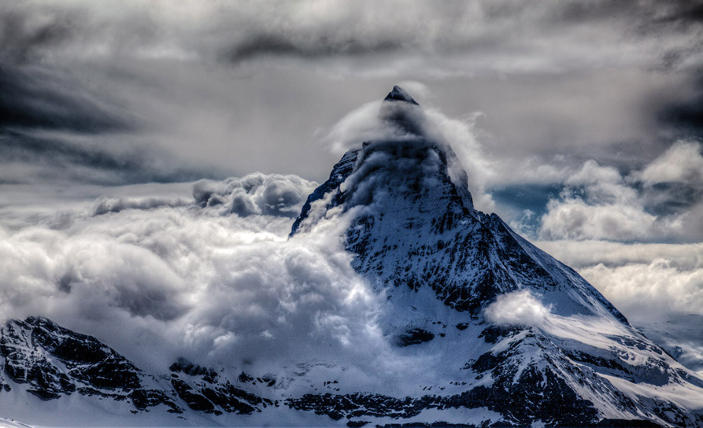 Маттерхорн в облаках – одна из самых фотографируемых гор в мире.