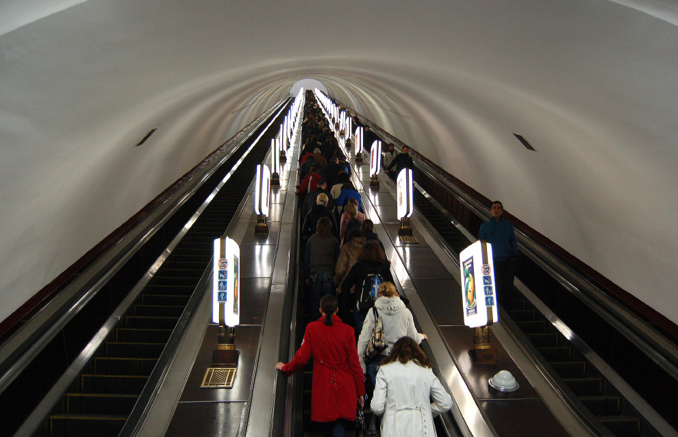 глубина залегания станции Киевского метрополитена «Арсенальная»