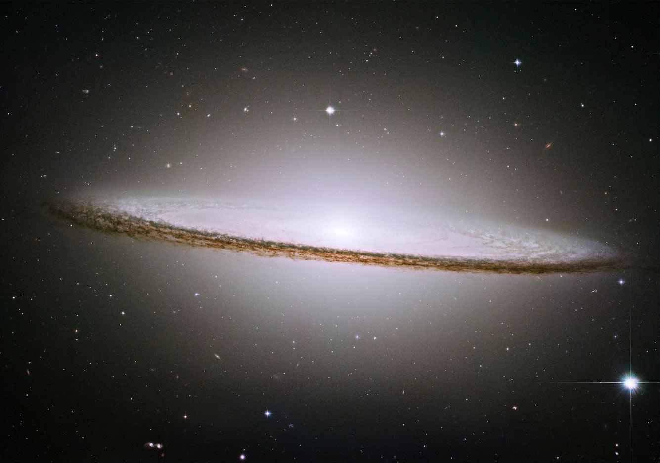 Спиральная галактика Сомбреро