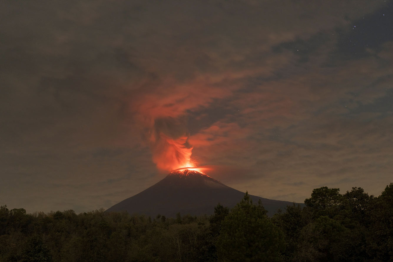 Лава — раскалённая вулканическая масса