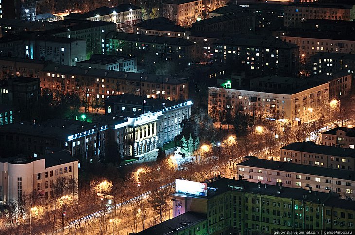 Ночной Екатеринбург с высоты птичьего полета