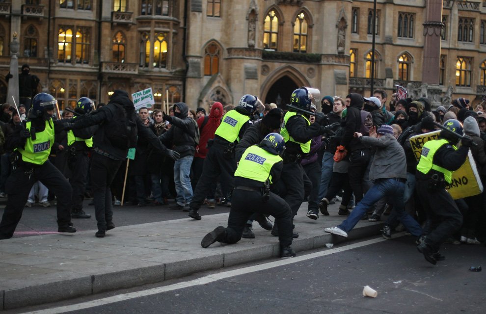 Студенческие протесты в центре Лондона