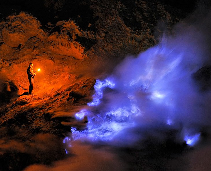 Захватывающие снимки вулкана Kawaha Ijen