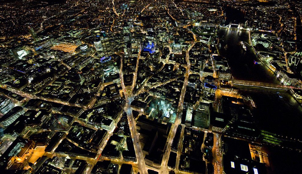 Ночной Лондон с высоты птичьего полета
