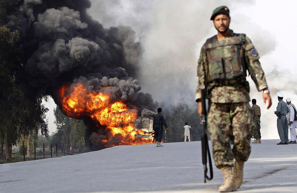 Афганистан в апреле 2011: сцены из жизни