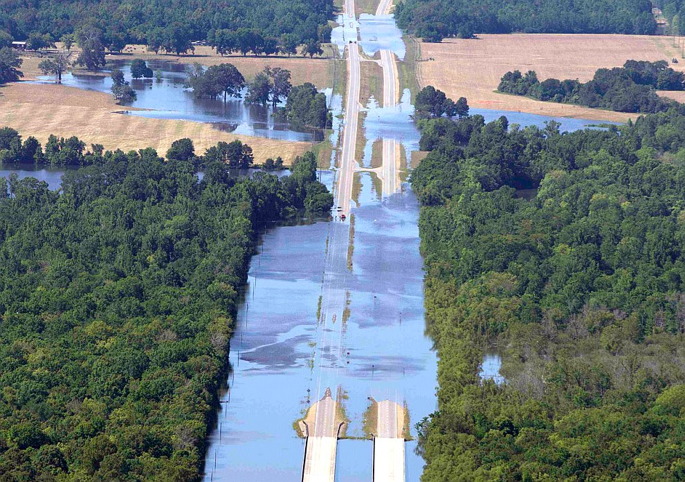 Крупнейший в истории разлив реки Миссисипи