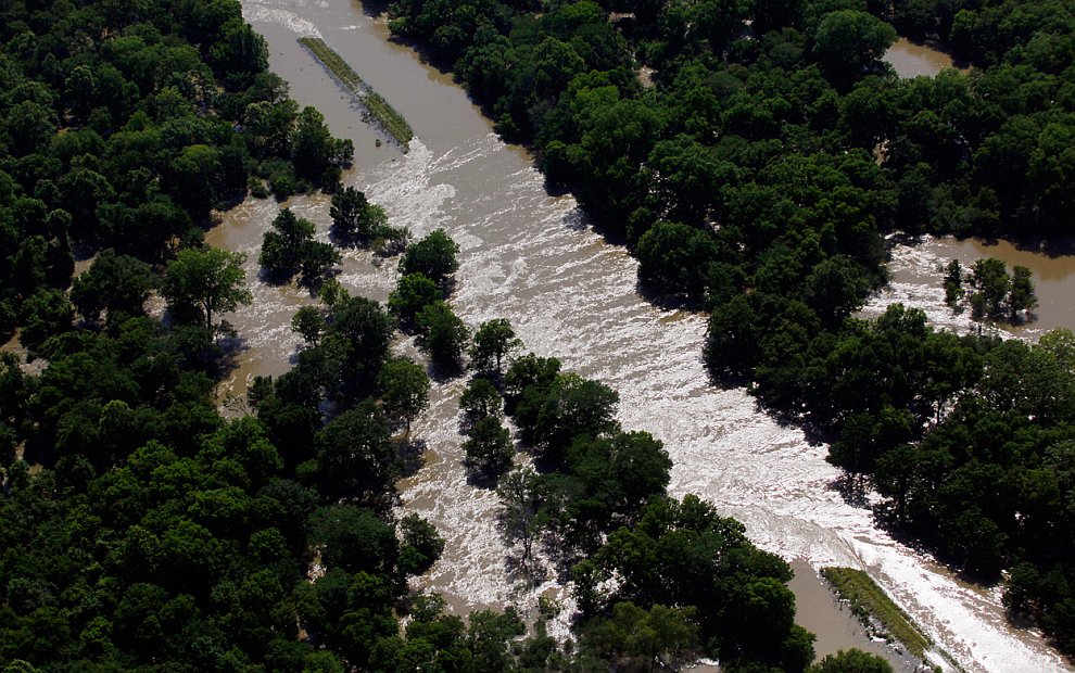 Крупнейший в истории разлив реки Миссисипи