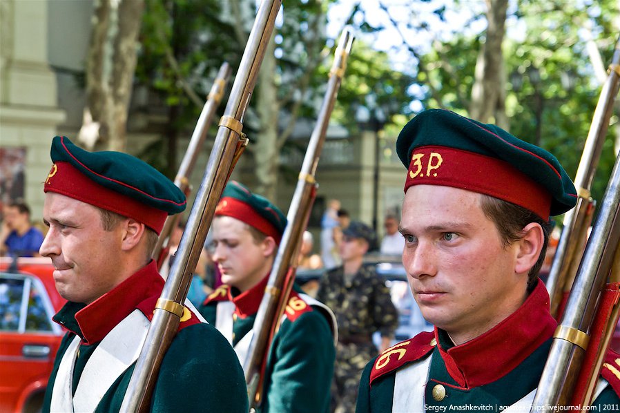 Парад военно-исторических клубов в Севастополе