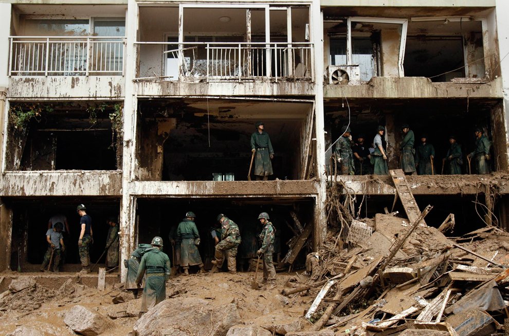Стихийное бедствие в Южной Корее: наводнение и оползни