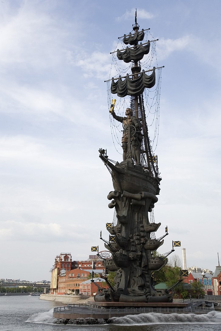Памятник Петру I: вид с высоты
