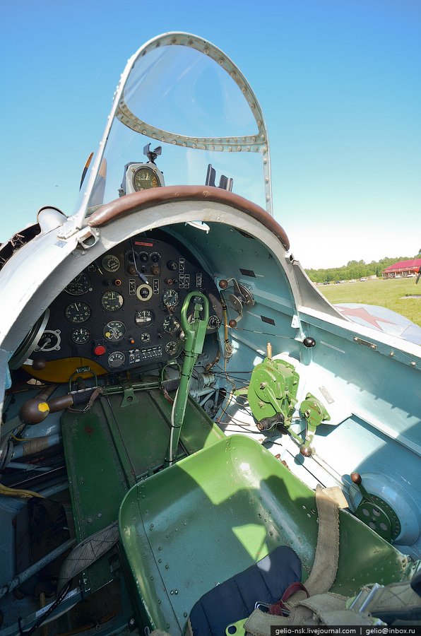 Полет истребителя И-16 «Ишак» 30-х годов