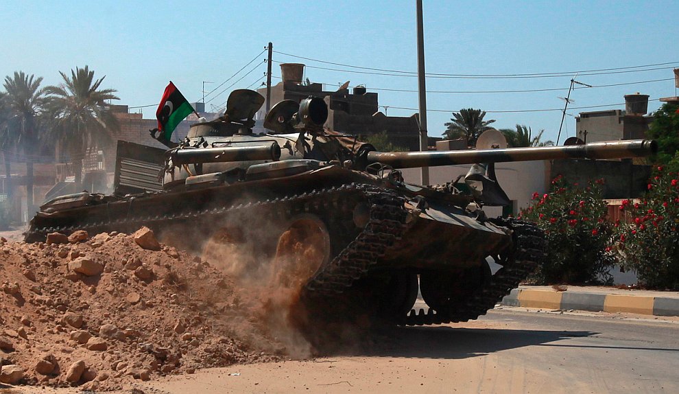 После 6 месяцев войны ливийские мятежники захватили Триполи