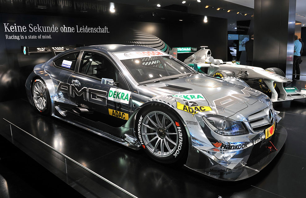Гоночное купе Mercedes-Benz C-Class DTM AMG