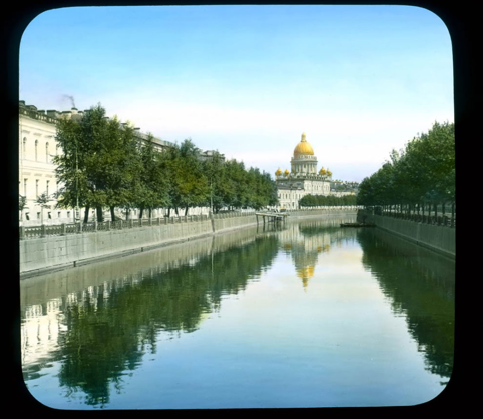 Цветные фотографии Ленинграда довоенного времени