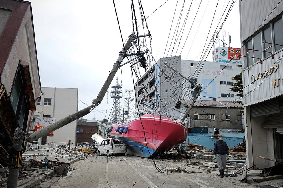 Землетрясение в Японии год спустя: до и после