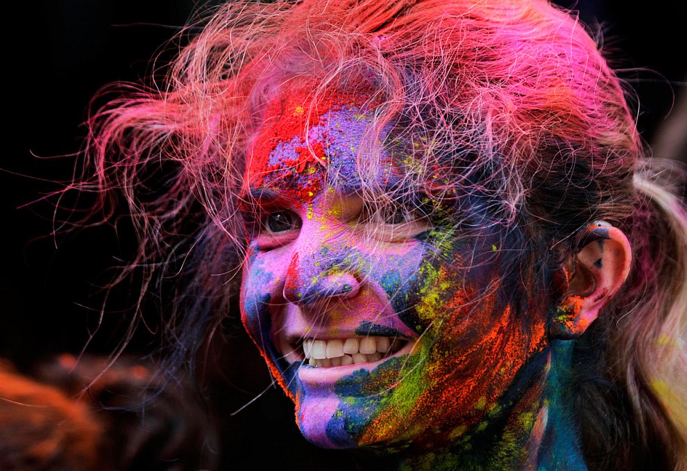 Холи 2012 — фестиваль весны и ярких красок