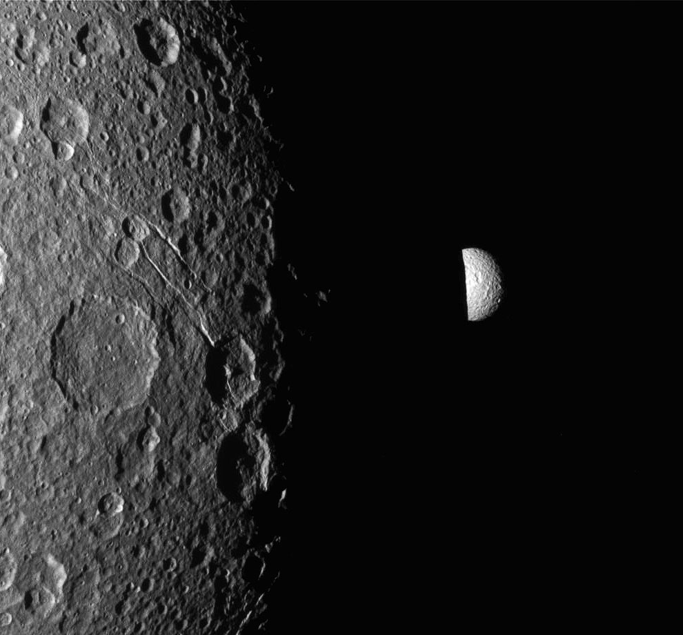 Спутник Сатурна Мимас