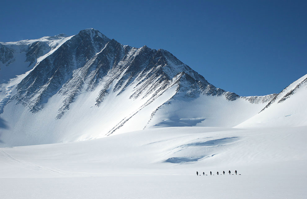 Антарктида — Массив Виндсон, 4 892 м 