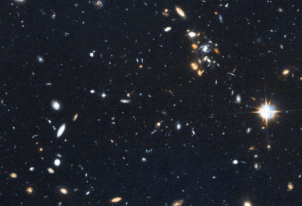 Кластер далеких галактик рядом с объектом B1608+656