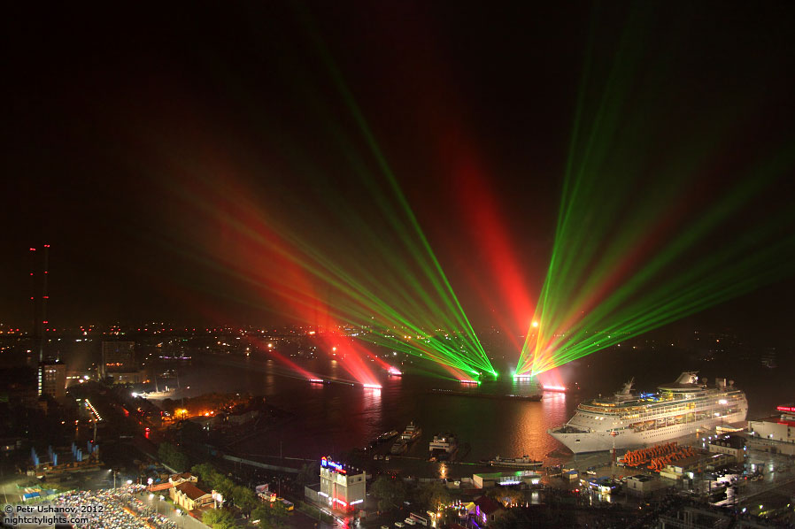 Лазерное шоу во Владивостоке