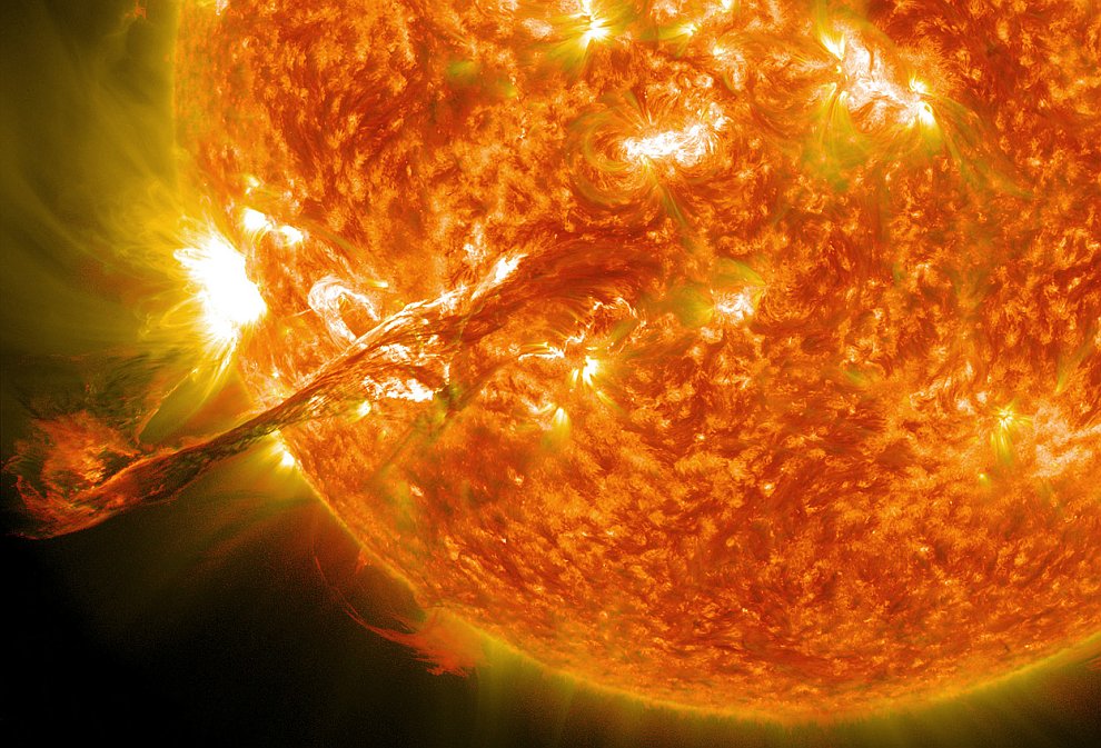 31 августа 2012 на Солнце была зафиксирована гигантская вспышка