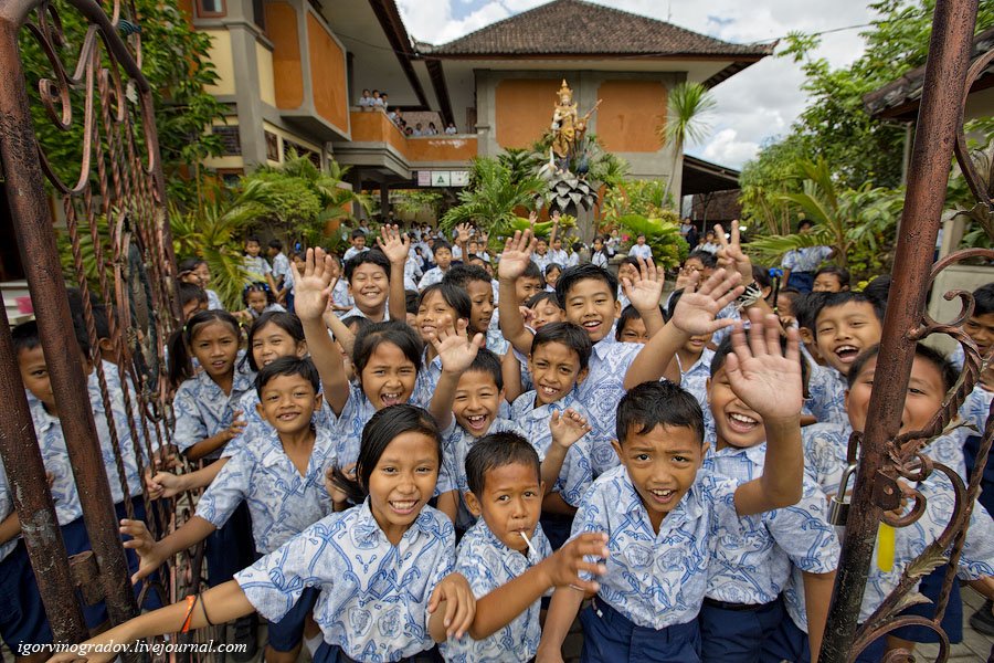 Самая позитивная школа в Индонезии