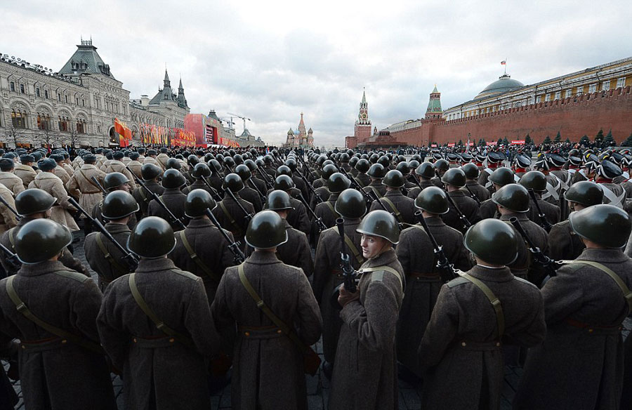 Торжественный марш на Красной площади