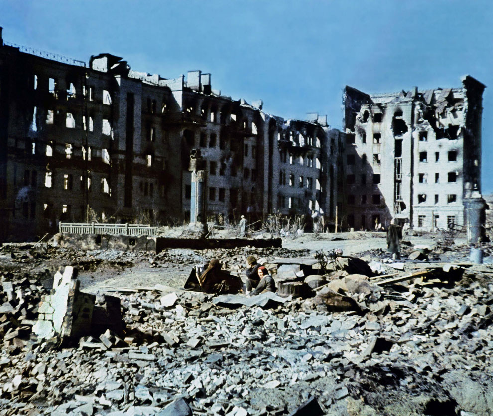 Сталинград летом 1943 и выжившие в блокаде местные жители