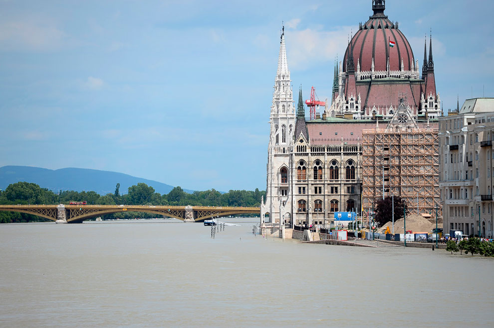 Дунай в Будапеште достиг Дунае достиг 891 см, что на 31 см выше рекордного уровня 2006 года